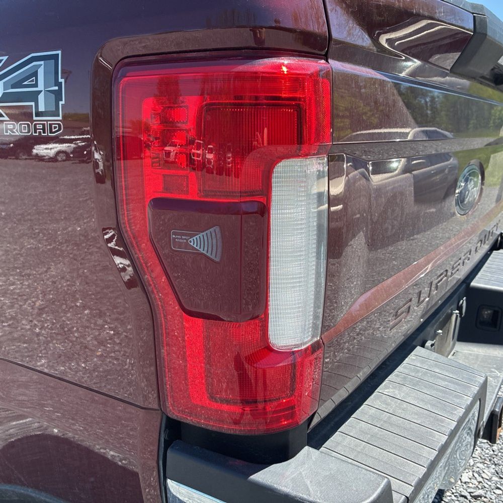2017 Ford F-350 Super Duty Lariat