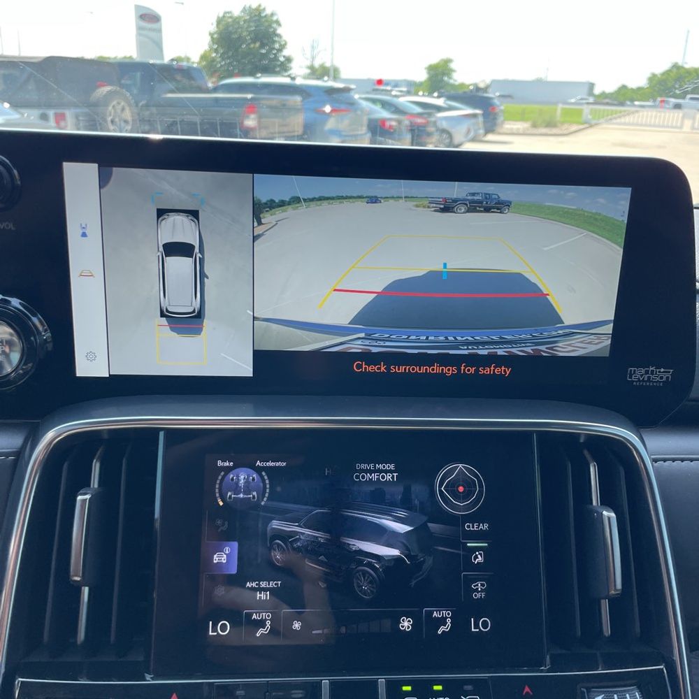 2024 Lexus LX 600 F SPORT Handling