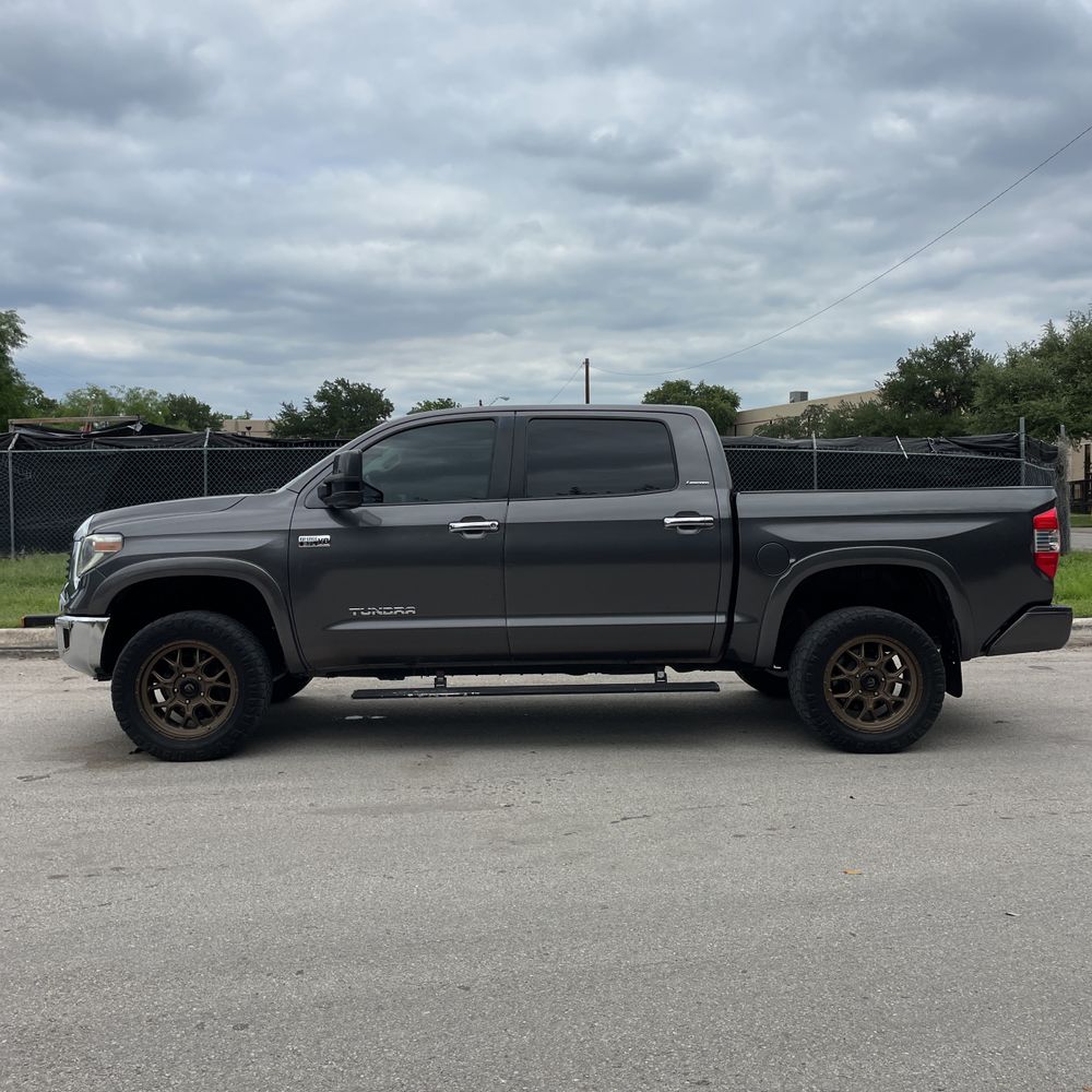 2017 Toyota Tundra Limited
