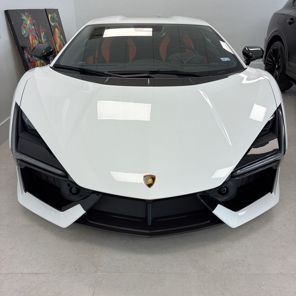 2024 Lamborghini Revuelto