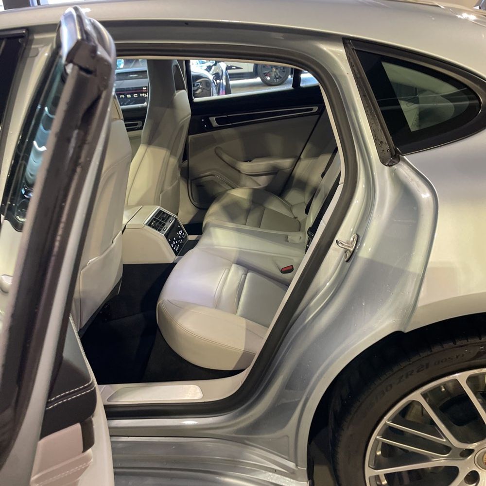 2021 Porsche Panamera