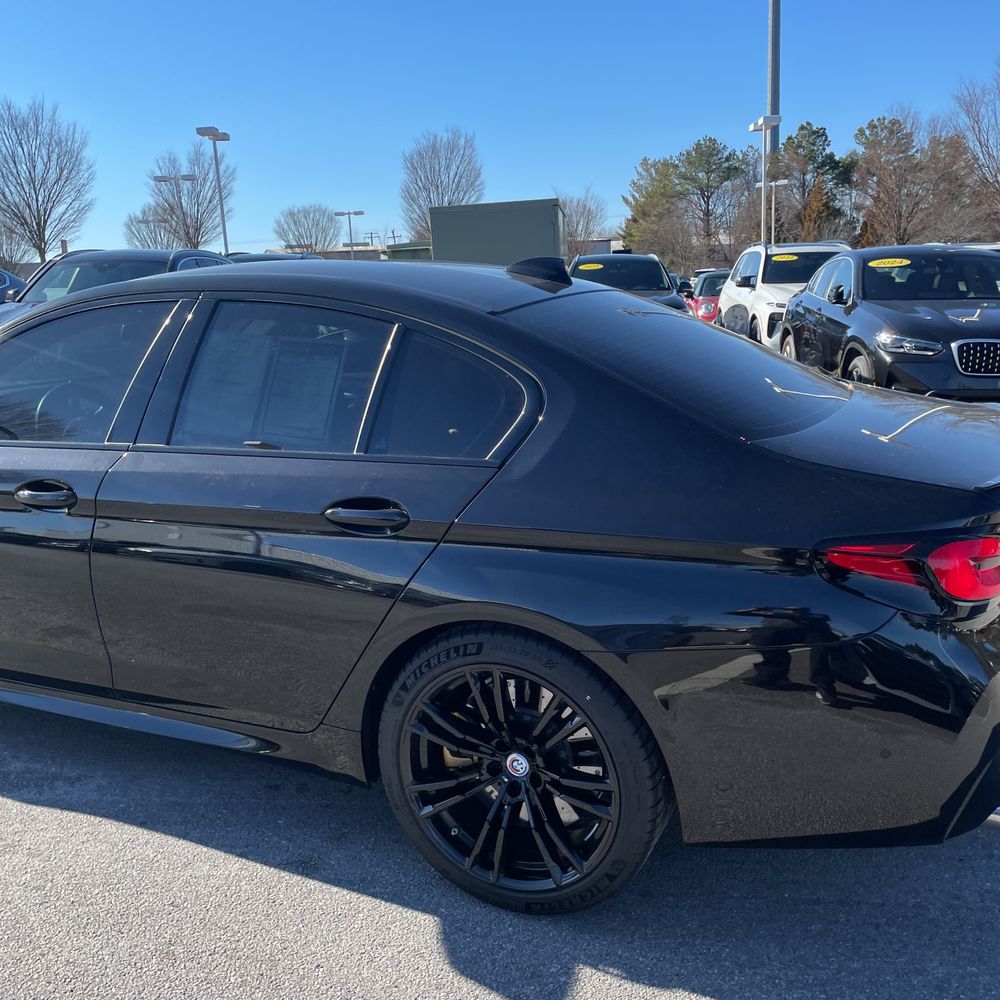 2023 BMW M5