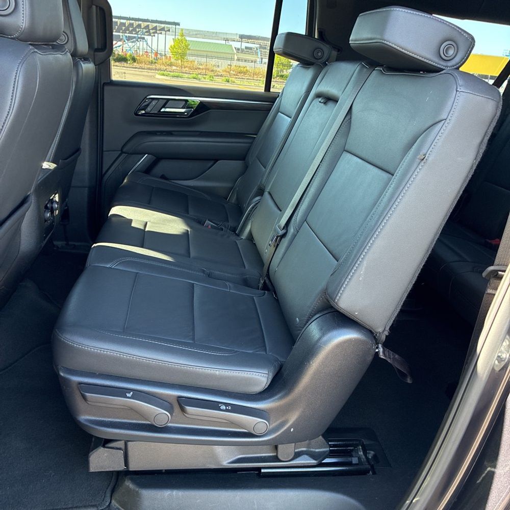 2025 Chevrolet Suburban Z71
