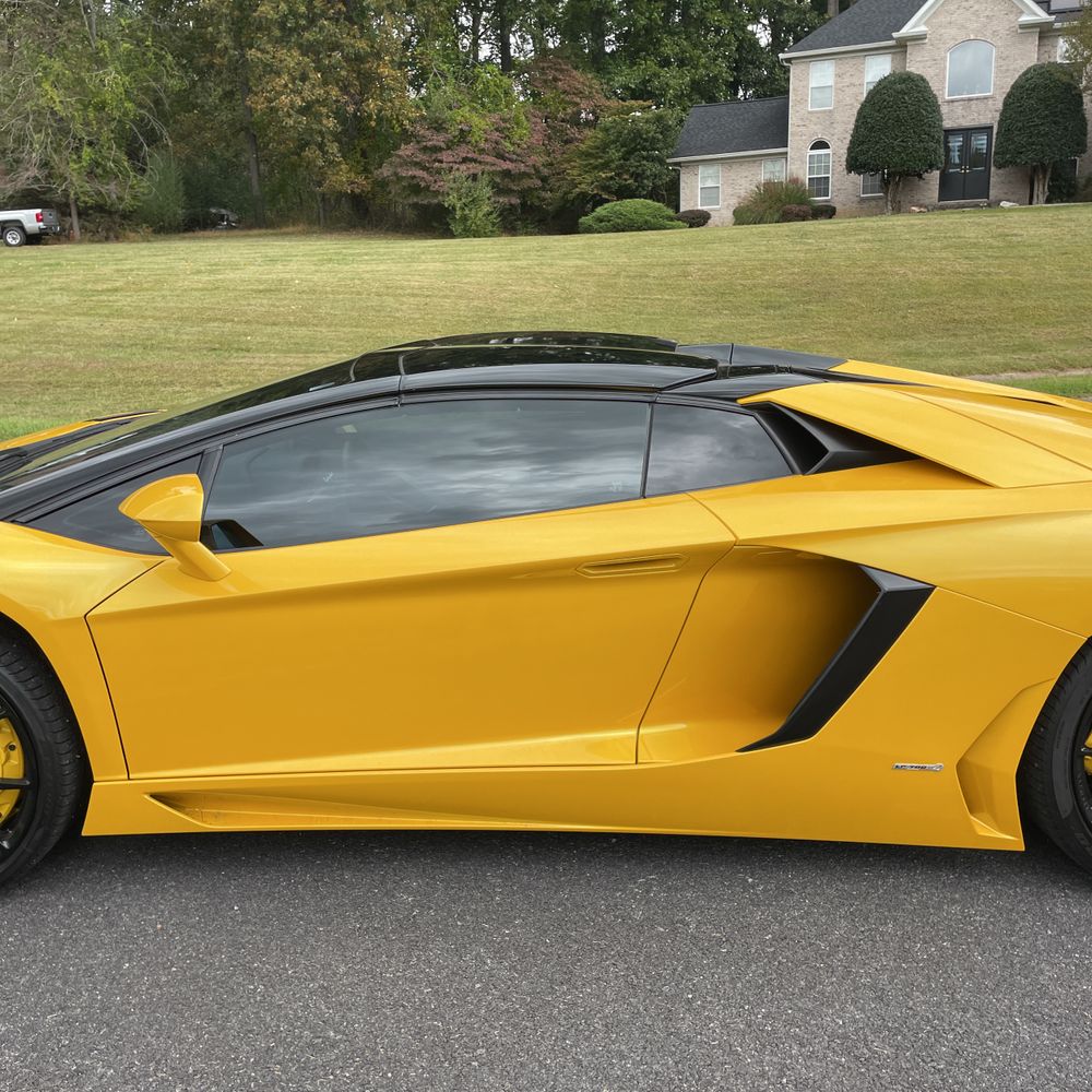 2014 Lamborghini Aventador