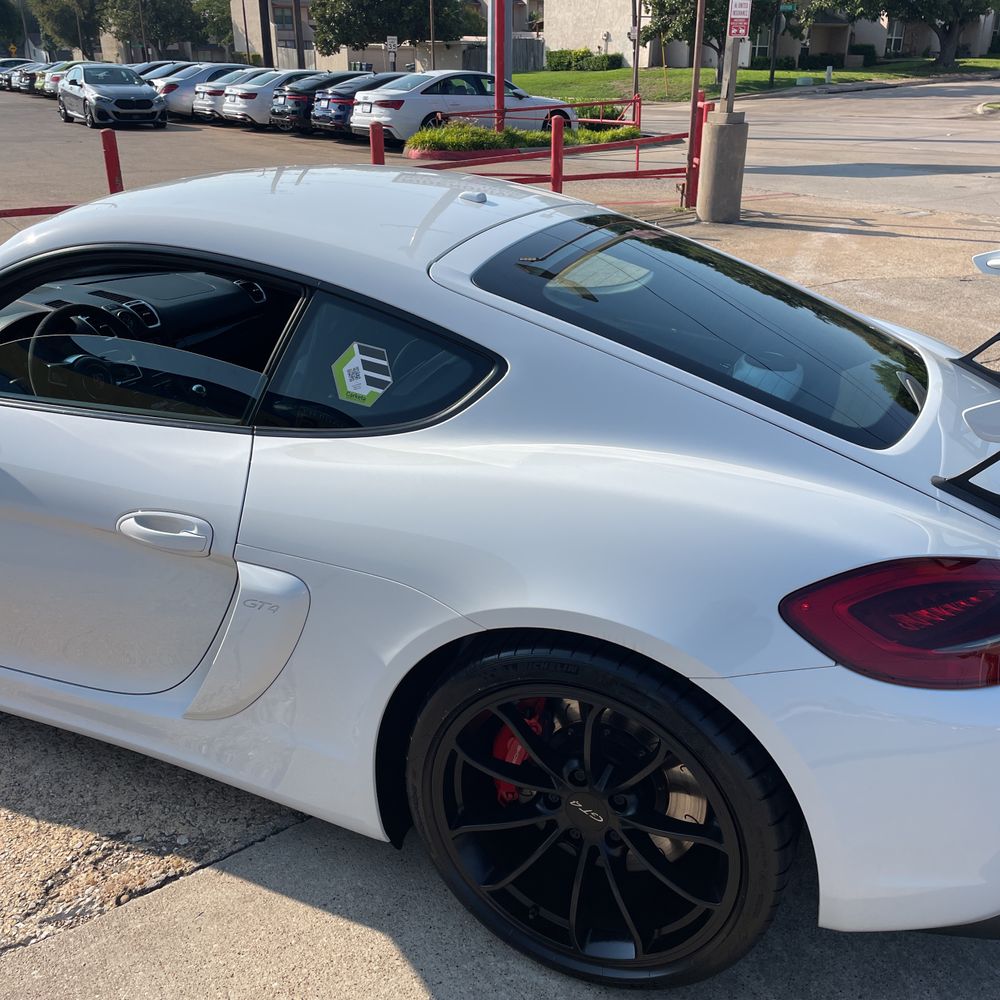 2016 Porsche Cayman GT4