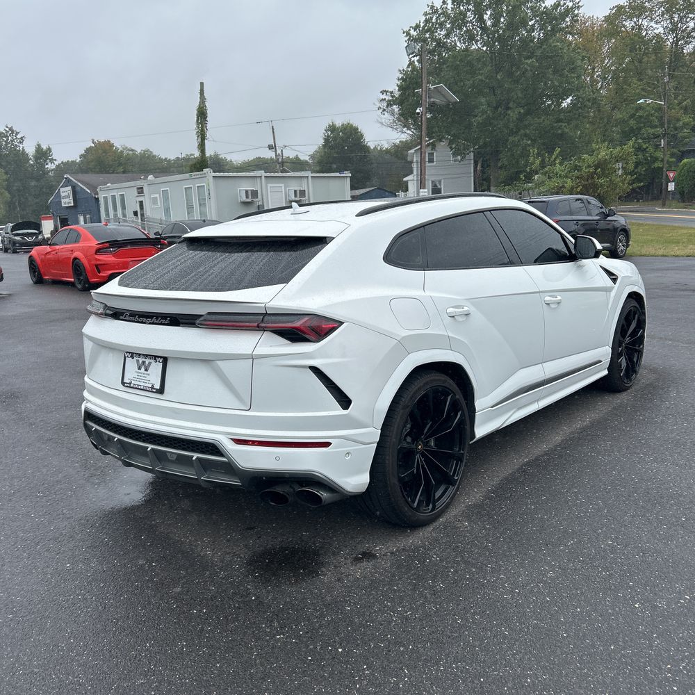 2020 Lamborghini Urus