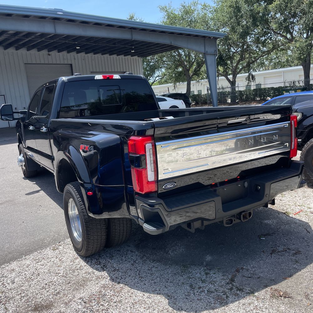 2023 Ford F-350 Super Duty Platinum