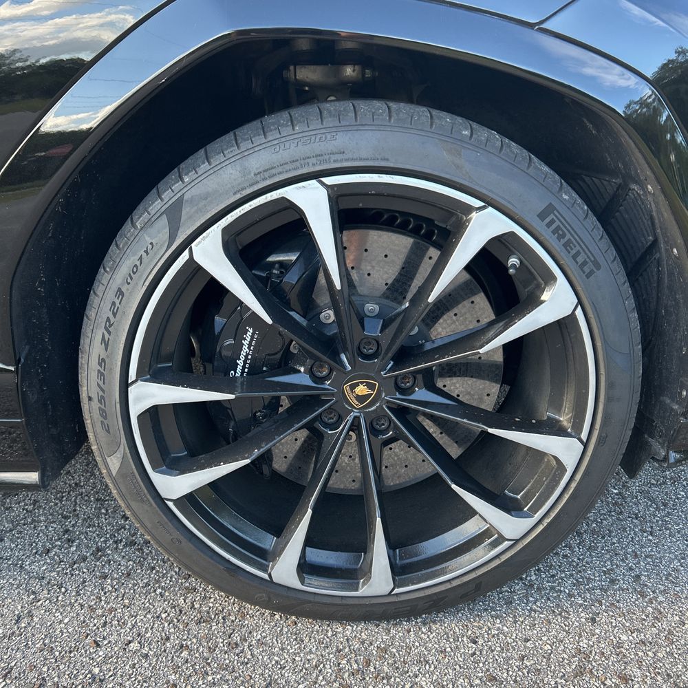 2019 Lamborghini Urus