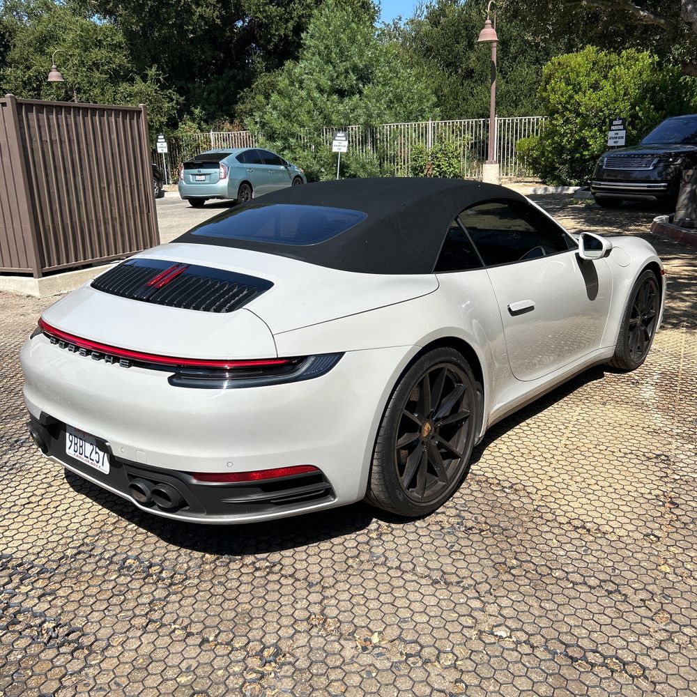 2021 Porsche 911 Carrera