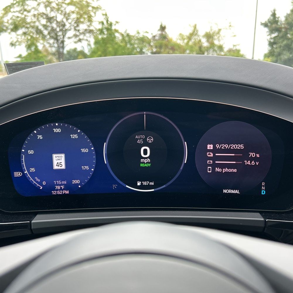 2025 Porsche Macan EV Turbo