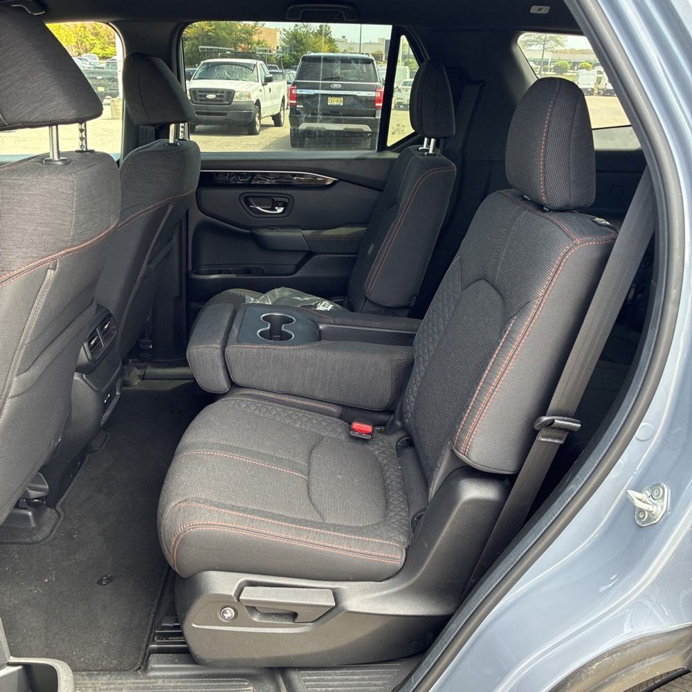 2025 Honda Pilot Sport