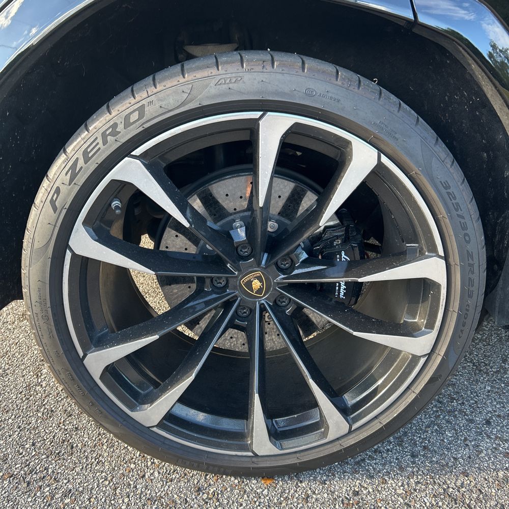 2019 Lamborghini Urus