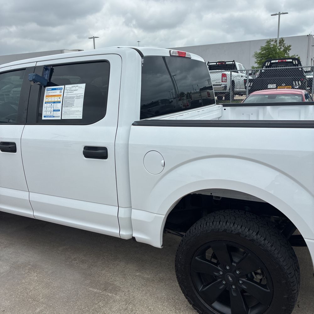 2017 Ford F-150 XL photo 7