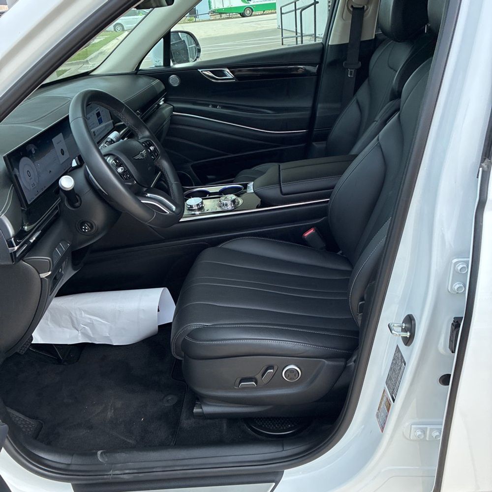 2025 Genesis GV80 2.5T Standard