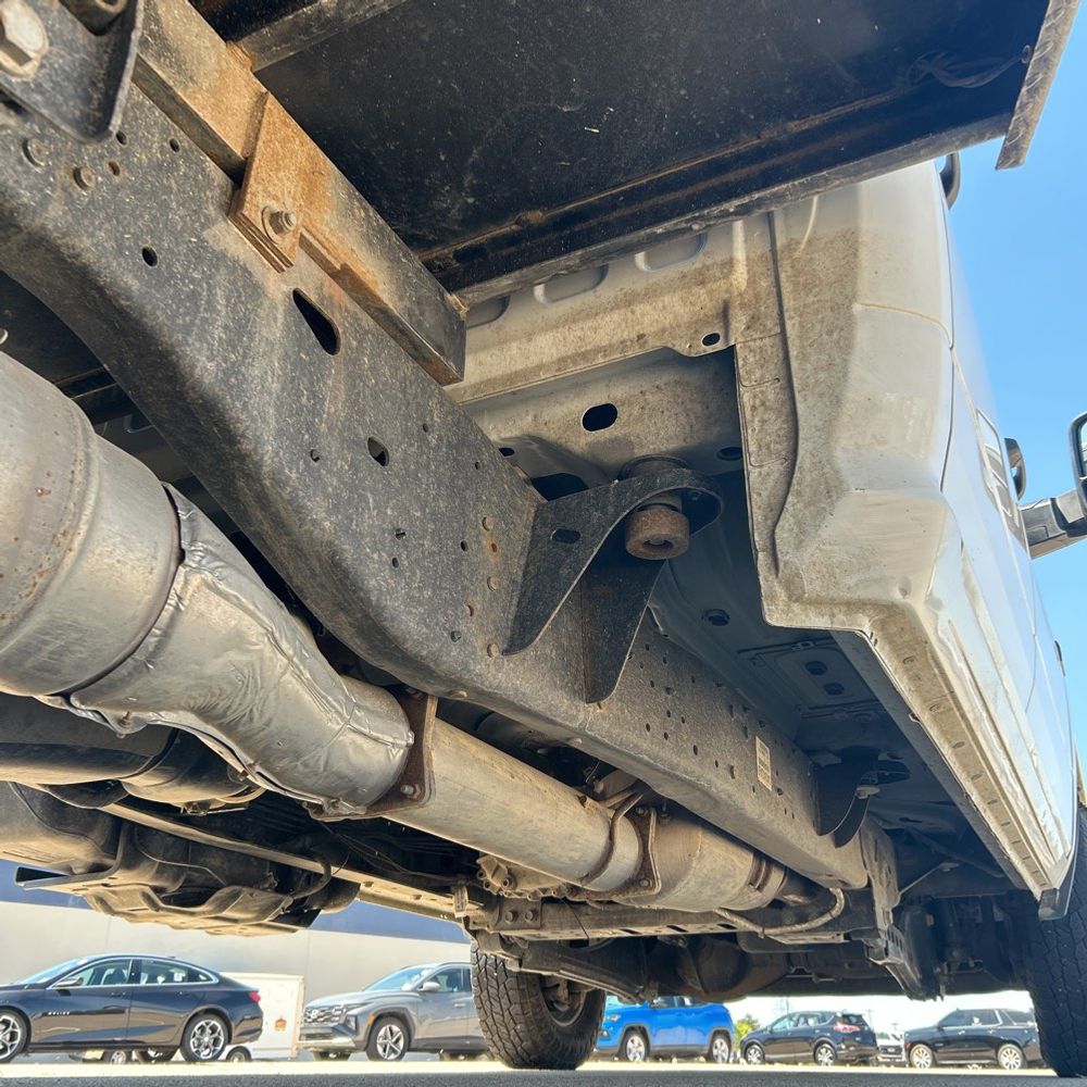 2024 Ram 3500 Chassis Tradesman/SLT/Laramie/Limited