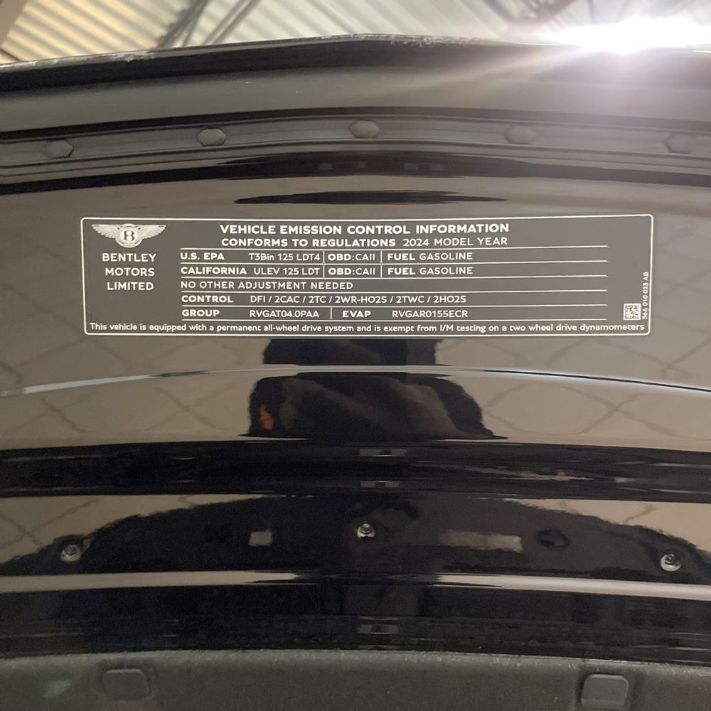 2024 Bentley Bentayga Base