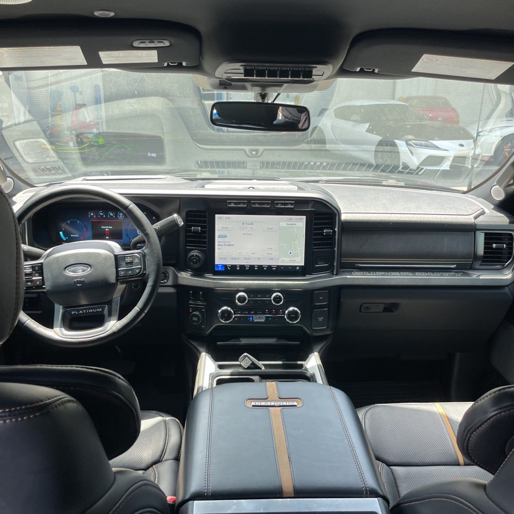 2023 Ford F-350 Super Duty Platinum