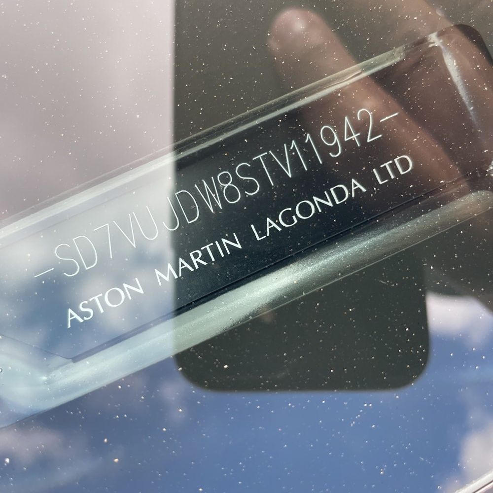 2025 Aston Martin DBX 707