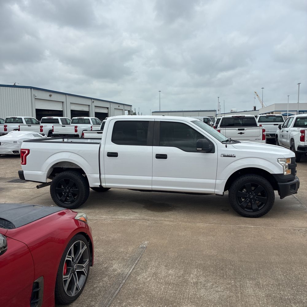 2017 Ford F-150 XL photo 11