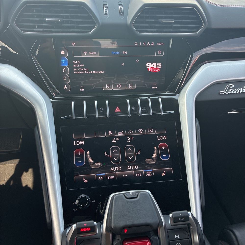 2020 Lamborghini Urus