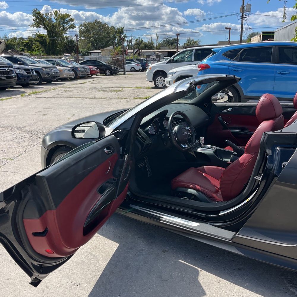 2011 Audi R8 5.2 Spyder
