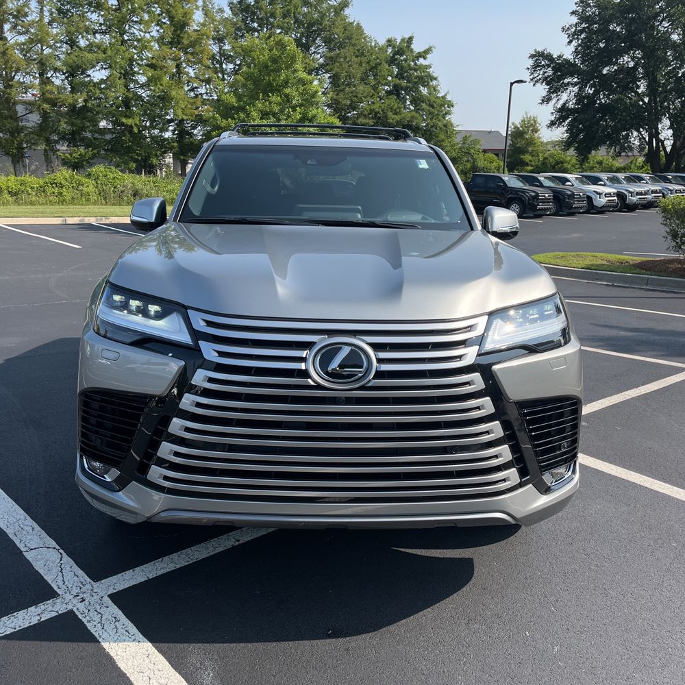 2024 Lexus LX 600 Luxury