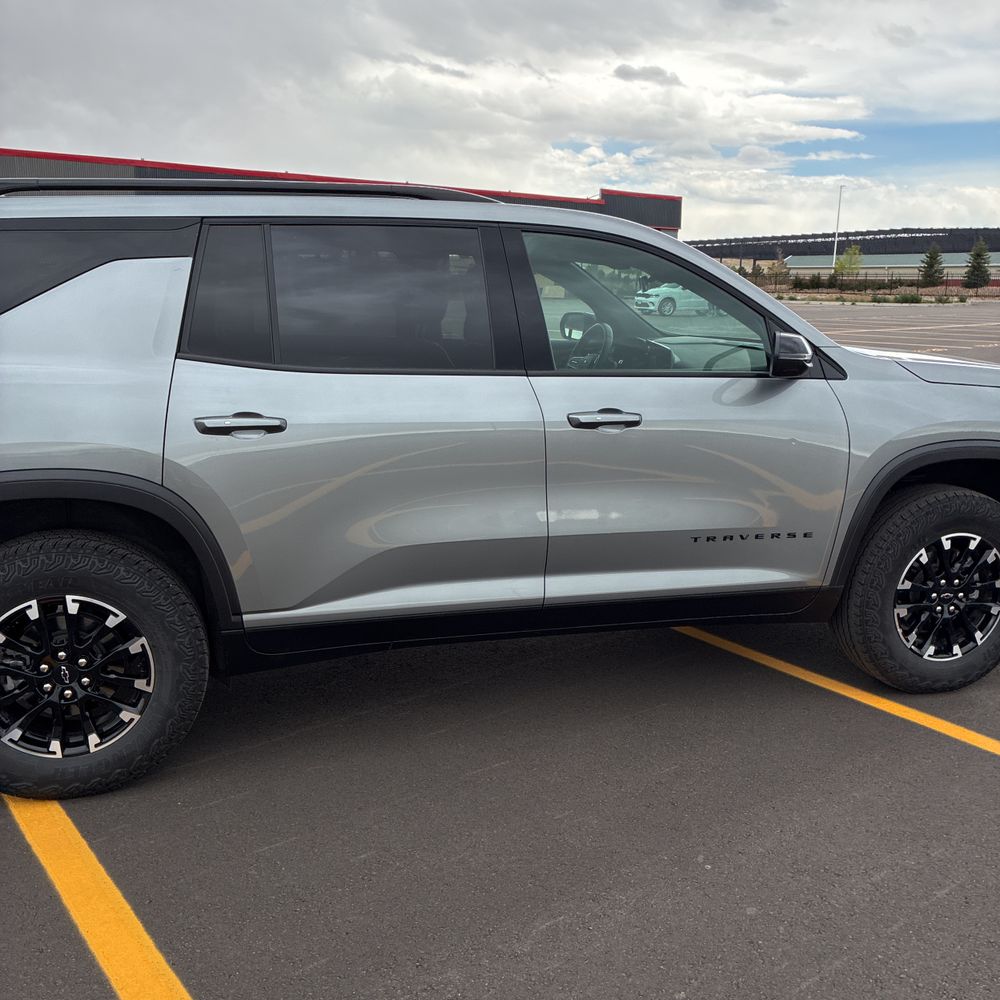 2025 Chevrolet Traverse Z71