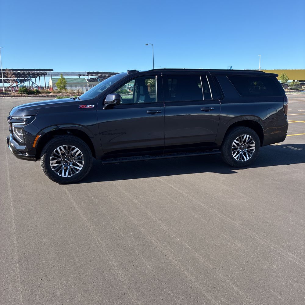 2025 Chevrolet Suburban Z71