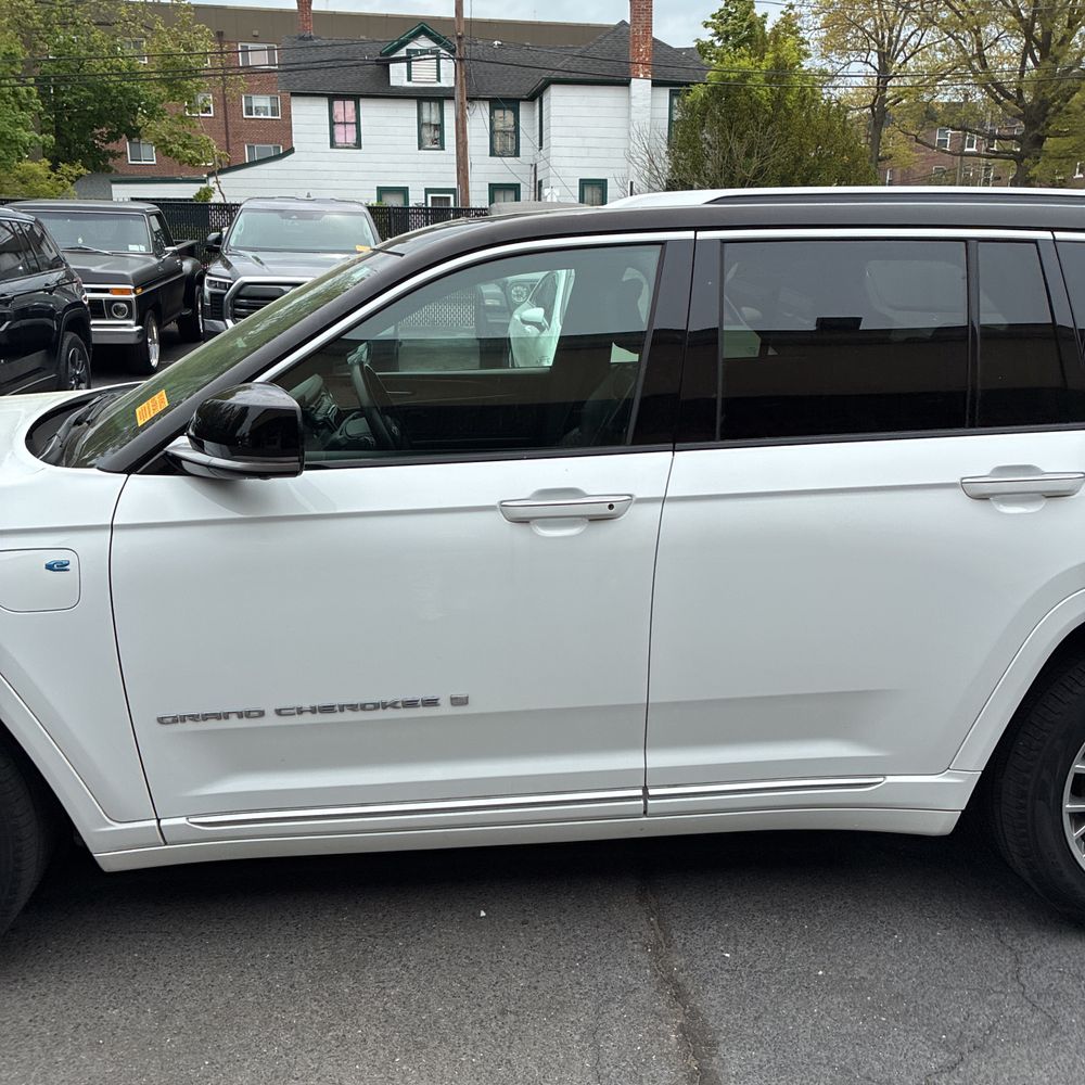 2022 Jeep Grand Cherokee 4xe Summit 4x4