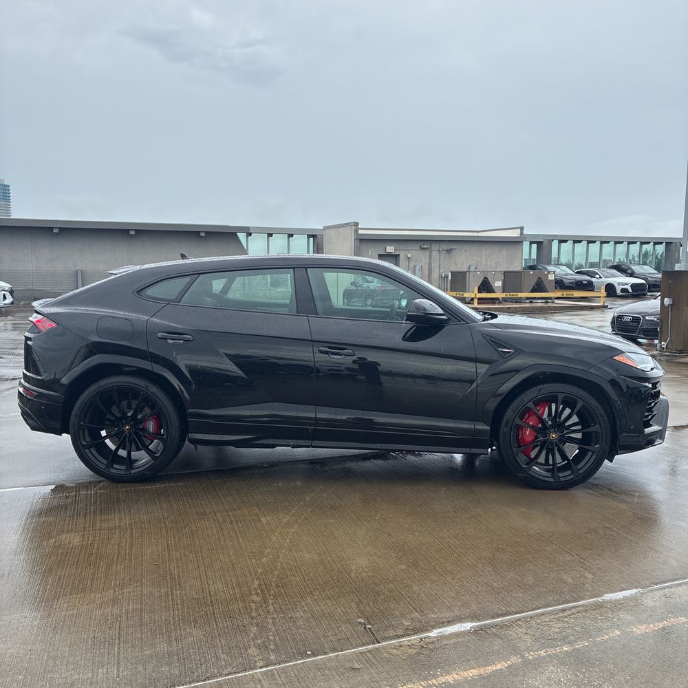 2022 Lamborghini Urus
