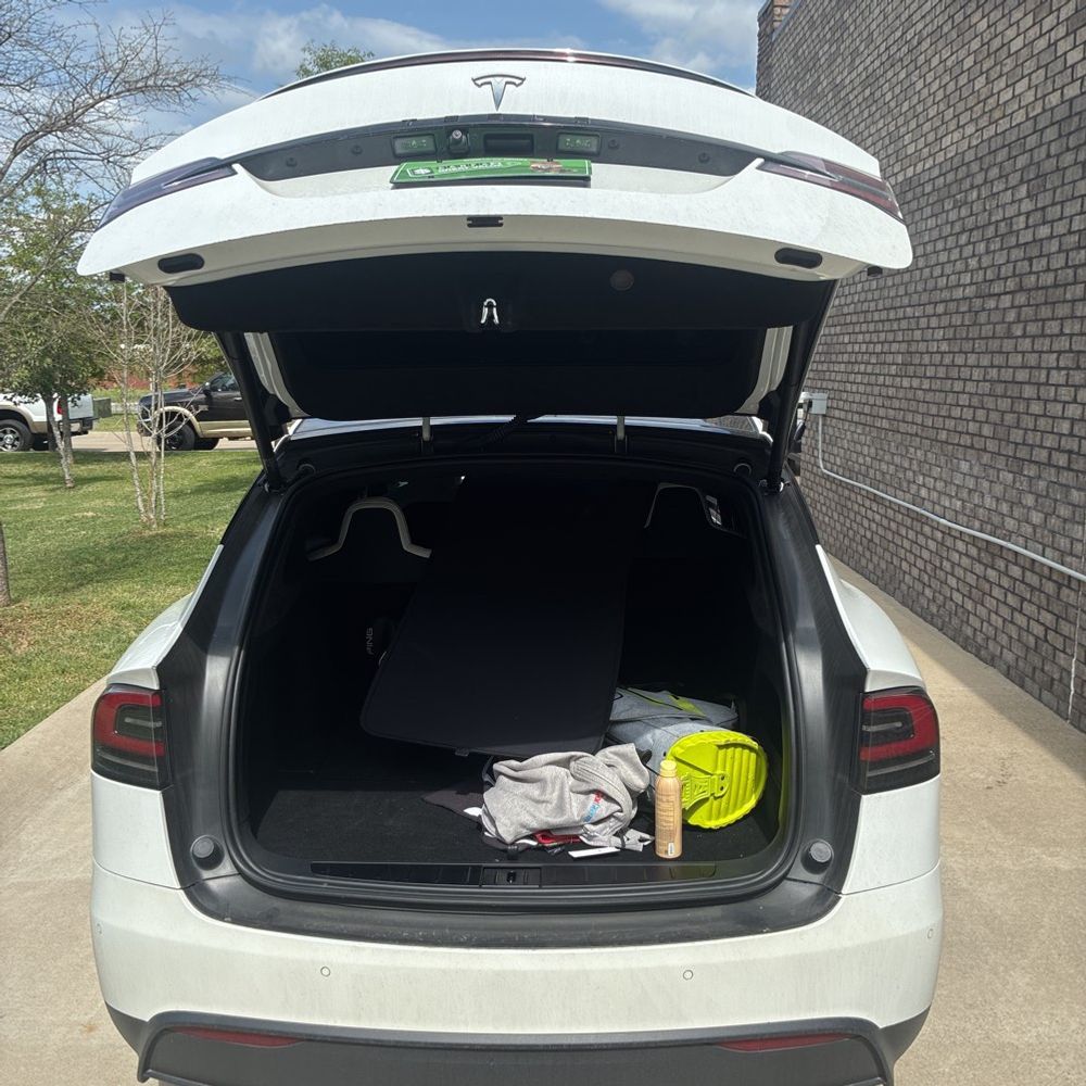 2022 Tesla Model X Base