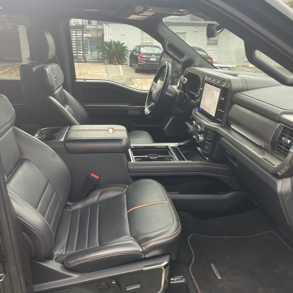 2023 Ford F-350 Super Duty Platinum