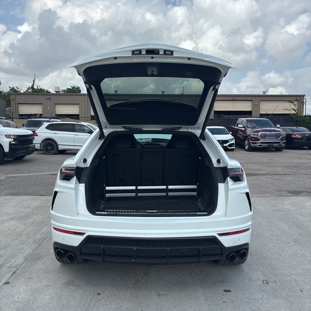 2020 Lamborghini Urus