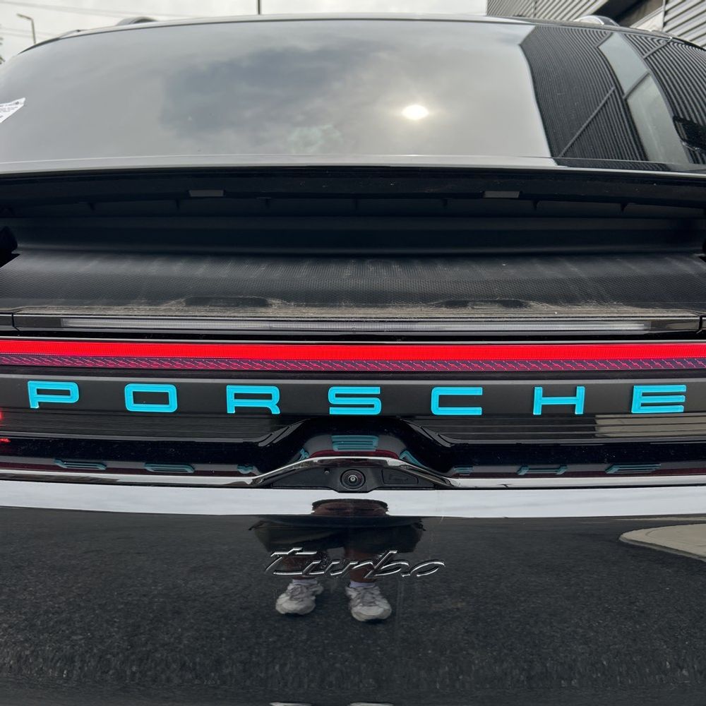 2025 Porsche Macan EV Turbo