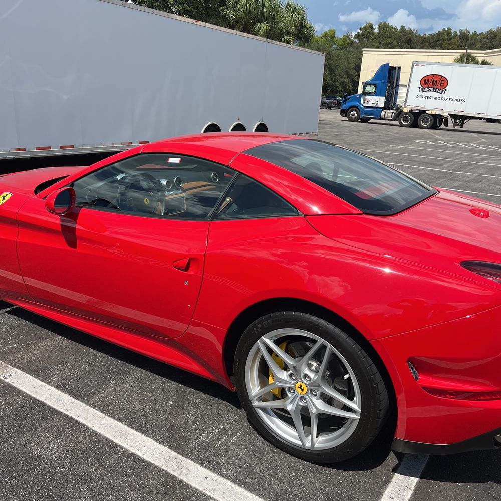 2016 Ferrari California T Base