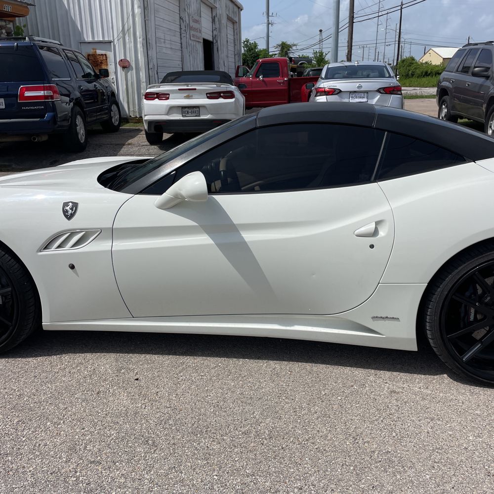 2013 Ferrari California Base