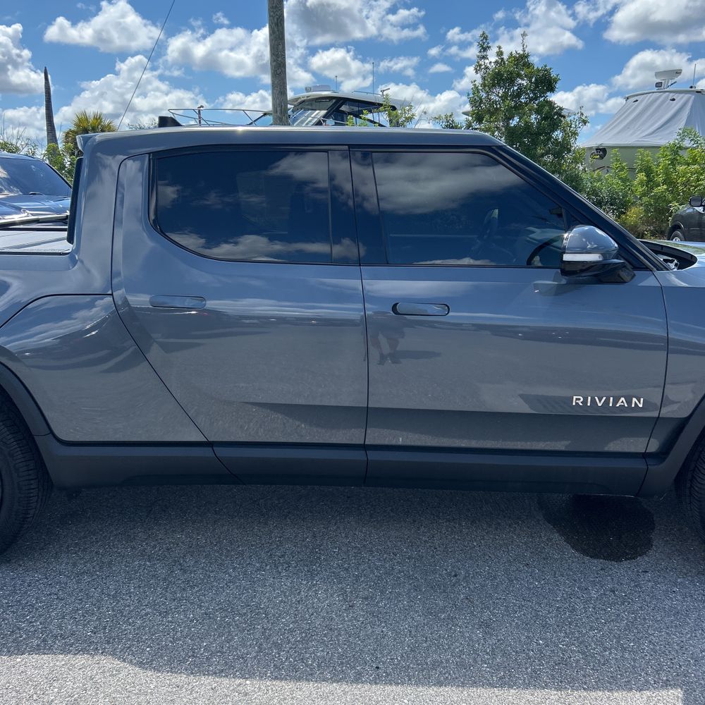 2022 Rivian R1T Adventure