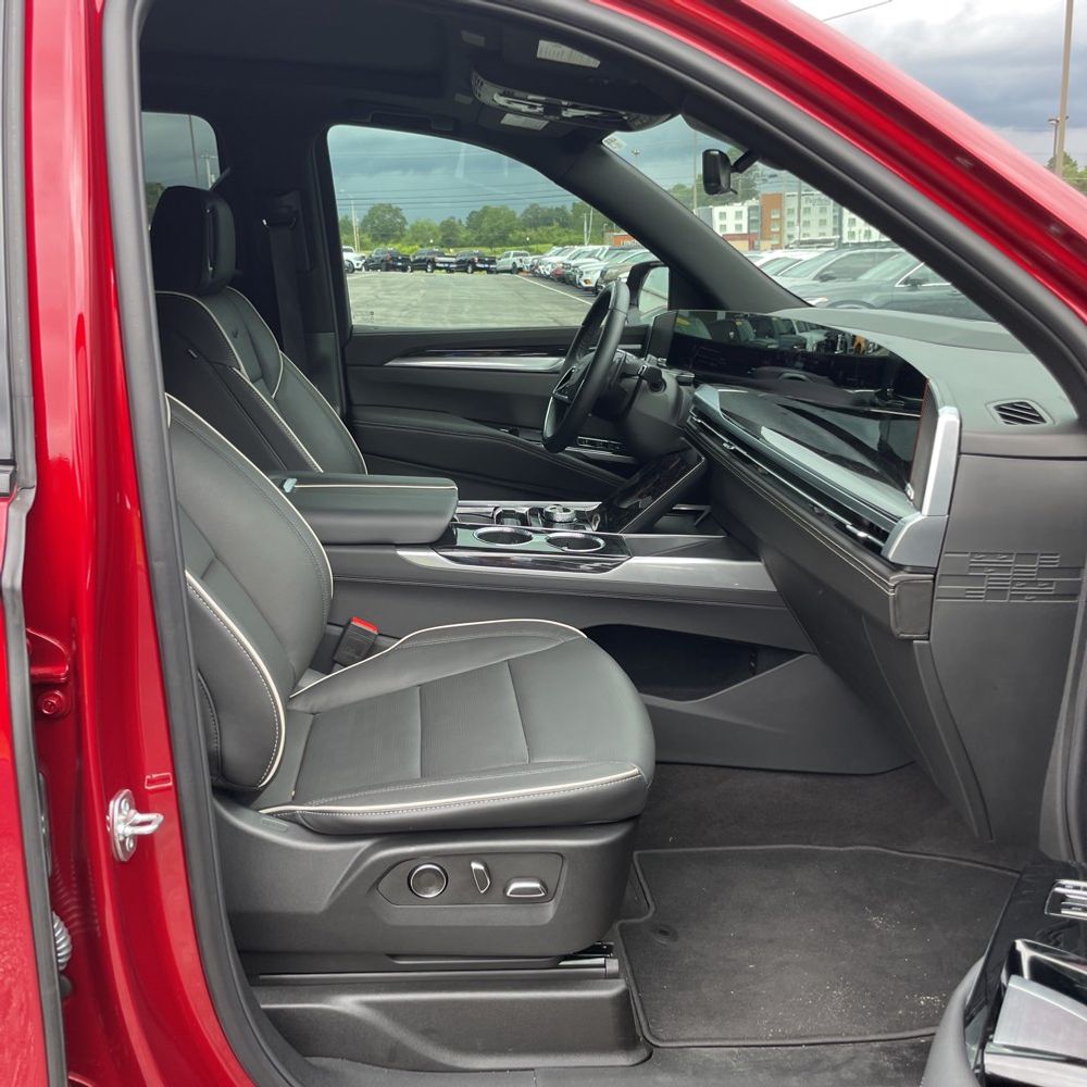 2025 Cadillac Escalade ESV Sport