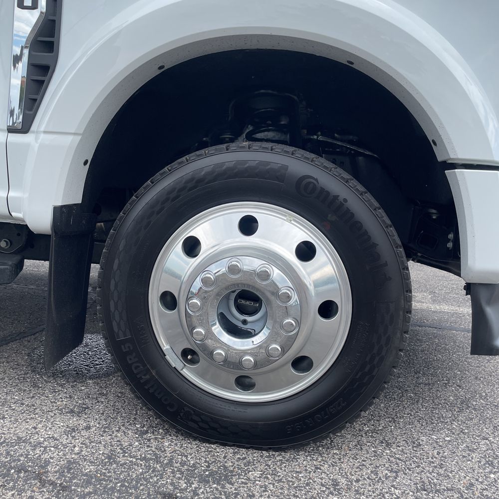 2025 Ford F-450 Super Duty Lariat