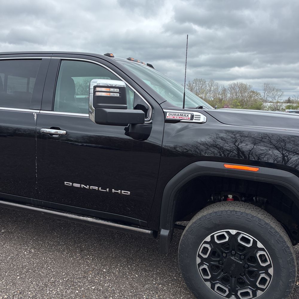 2024 GMC Sierra 2500 Denali