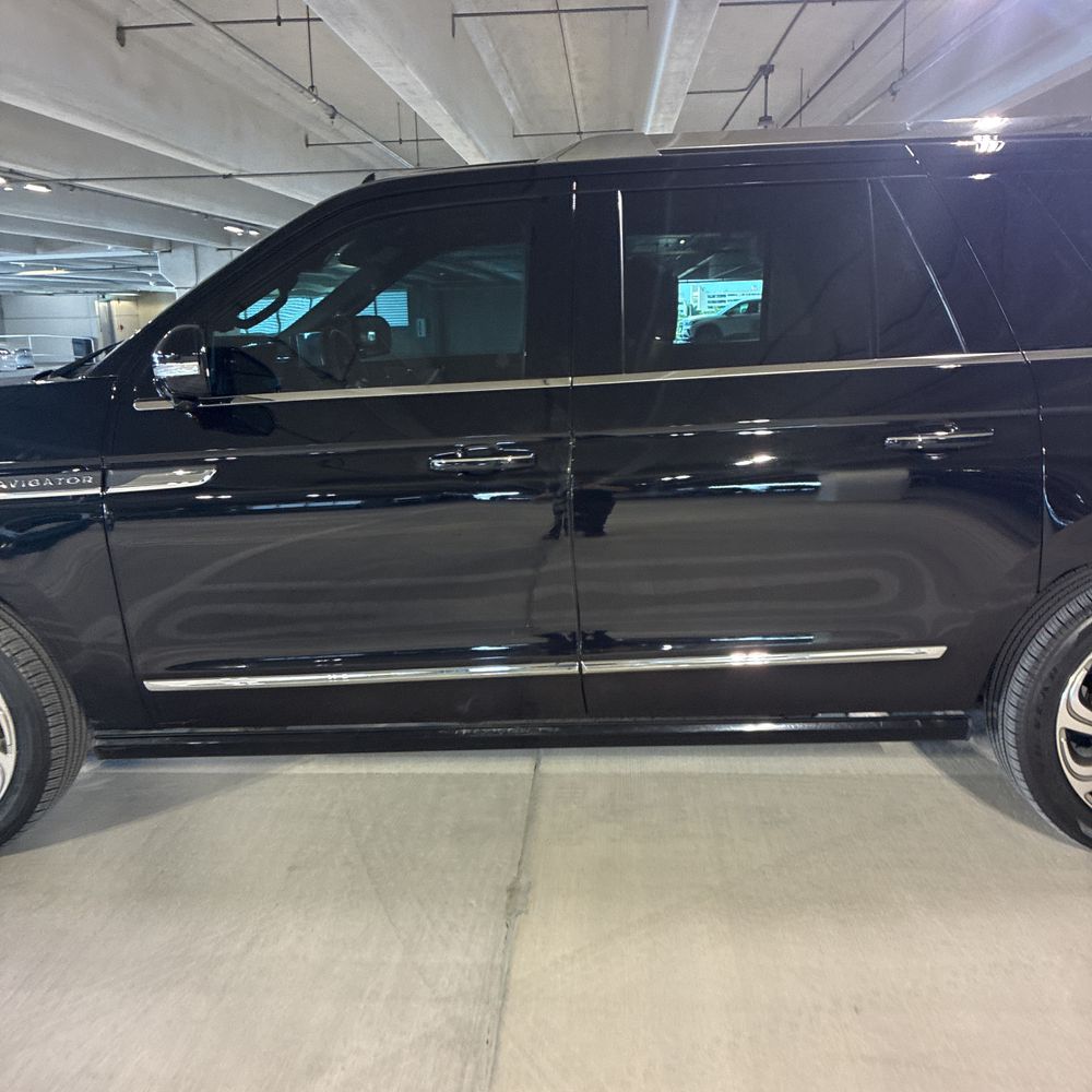 2023 Lincoln Navigator L Reserve
