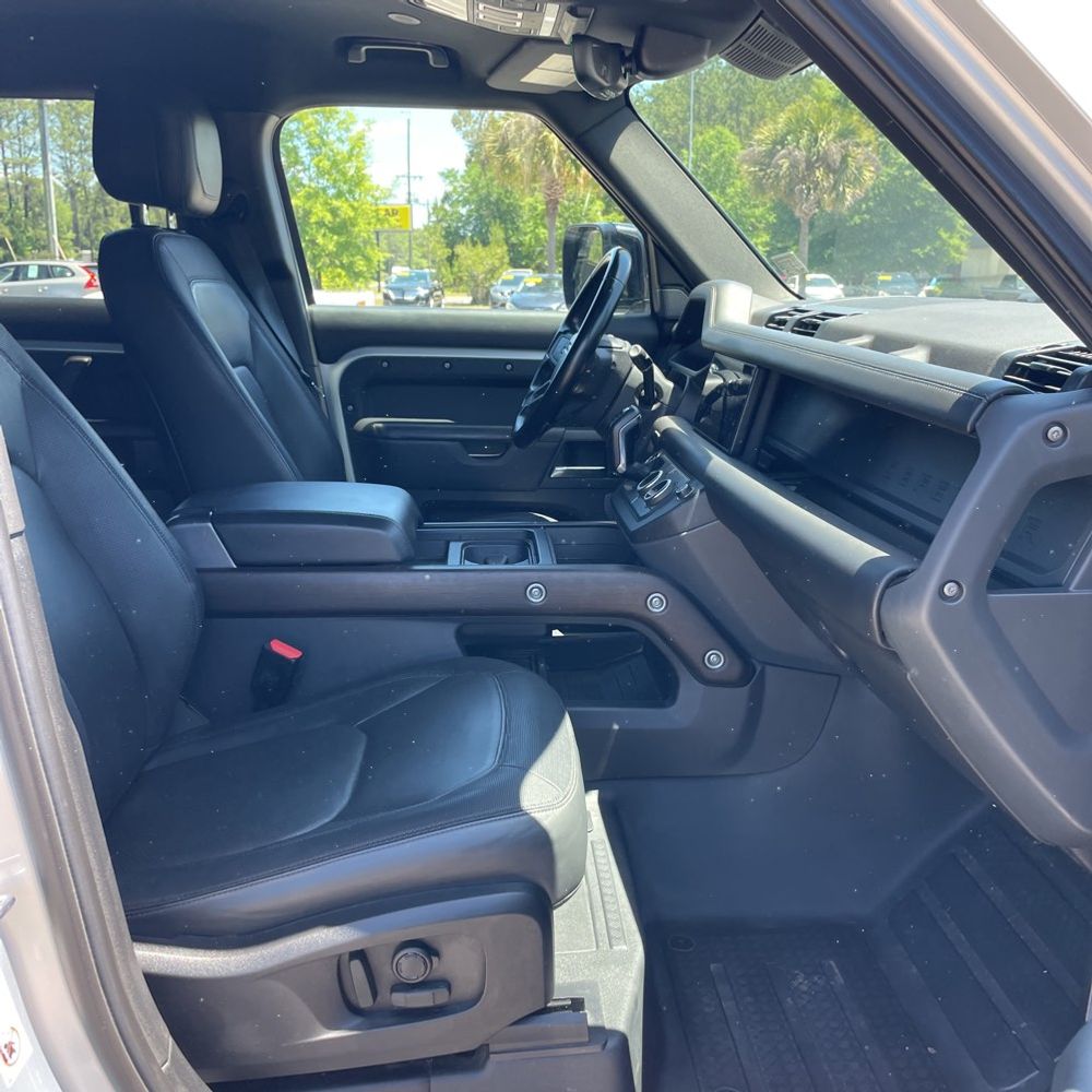 2023 Land Rover Defender 110 X-Dynamic SE