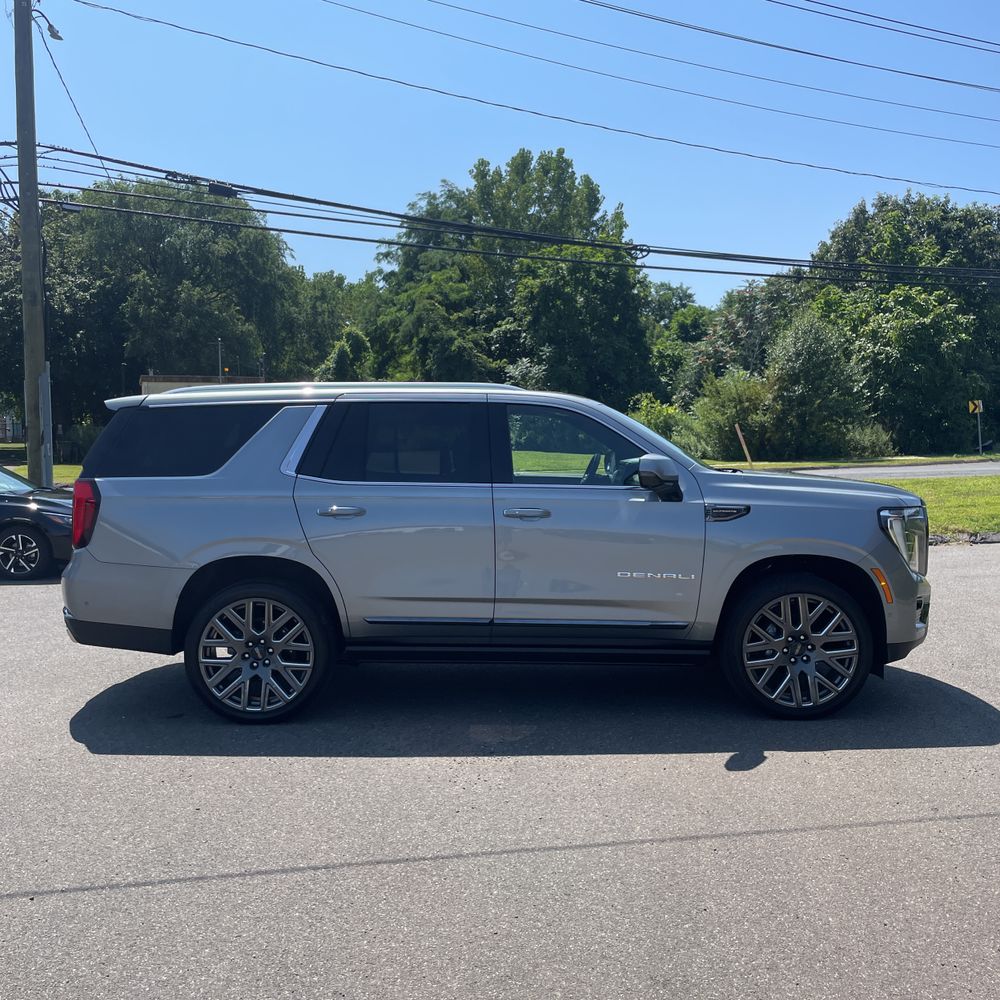 2025 GMC Yukon Denali Ultimate