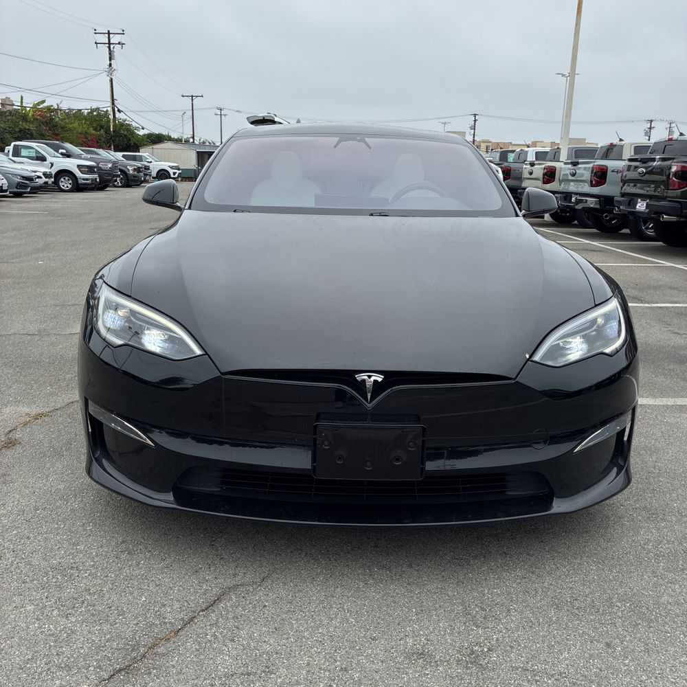 2023 Tesla Model S Plaid