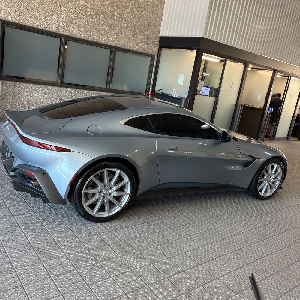 2020 Aston Martin Vantage