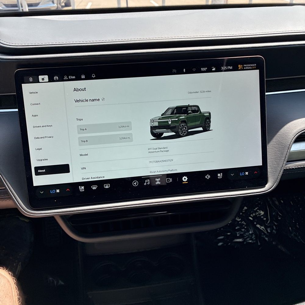 2025 Rivian R1T Adventure Dual-Motor