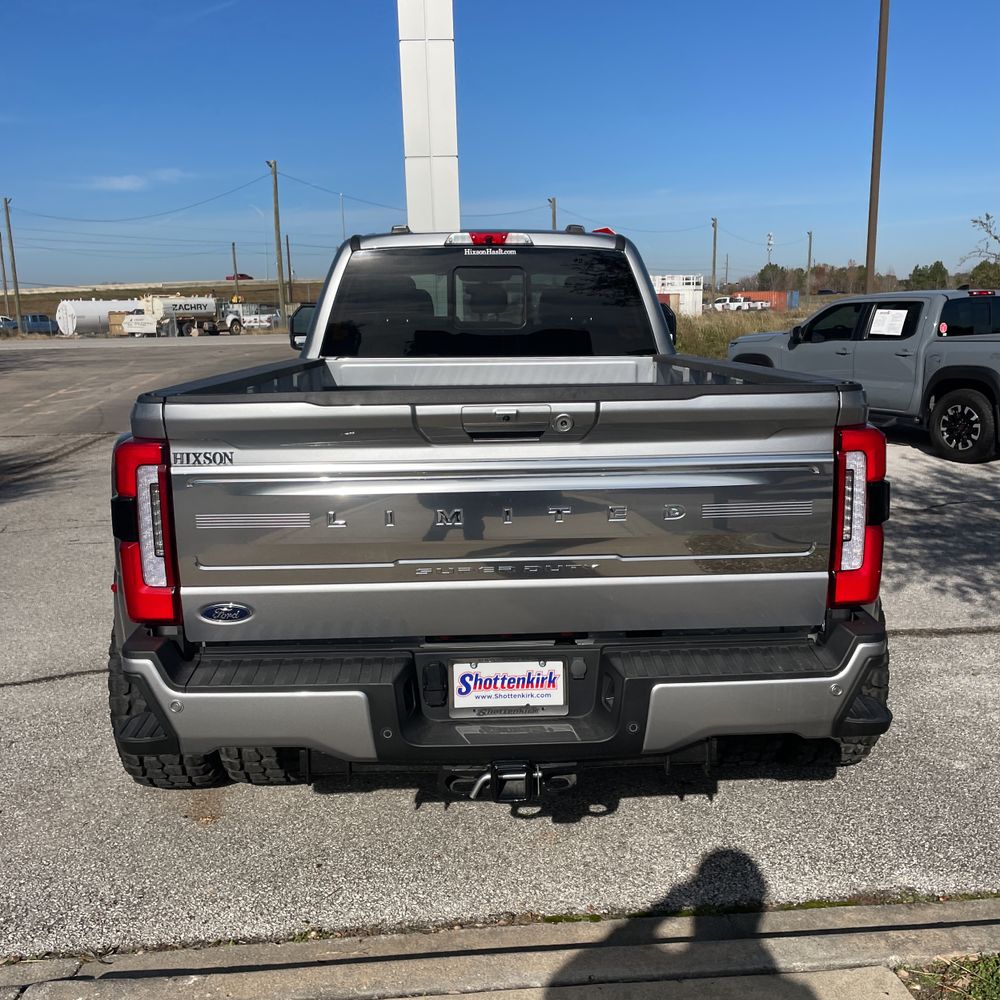 2024 Ford F-450 Super Duty Limited