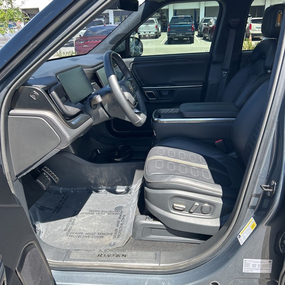 2022 Rivian R1T Adventure