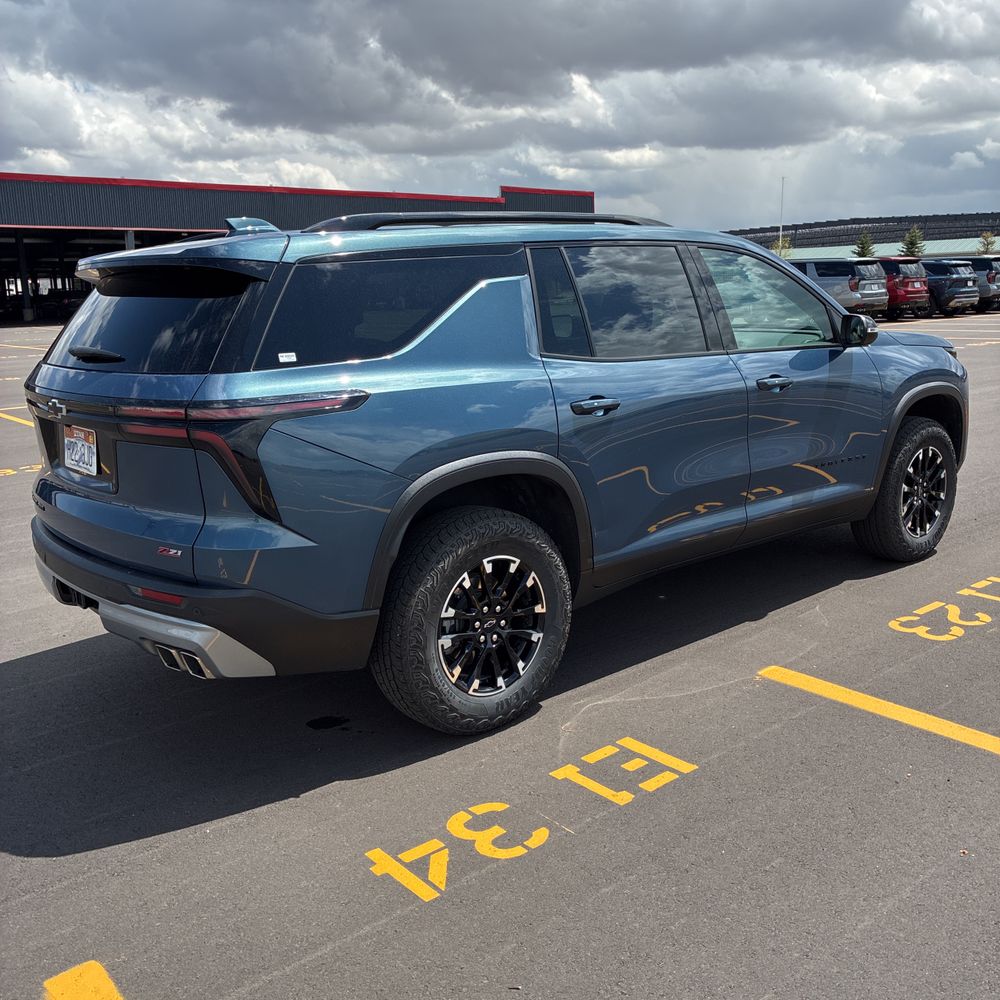 2025 Chevrolet Traverse Z71