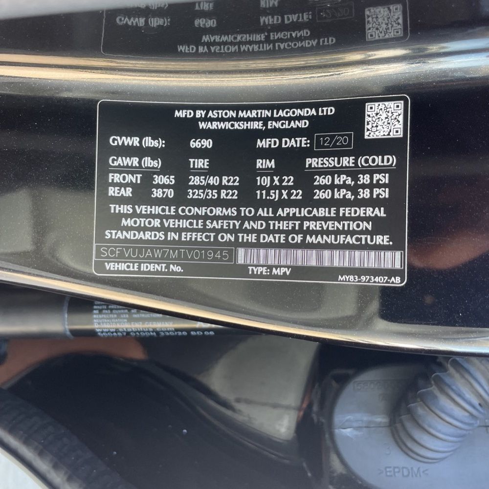 2021 Aston Martin DBX